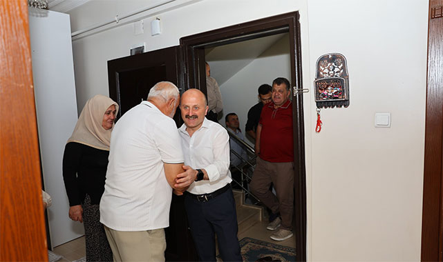 ''Bu cennet vatan üzerinde yaşıyorsak, bunu şehitlerimize borçluyuz''