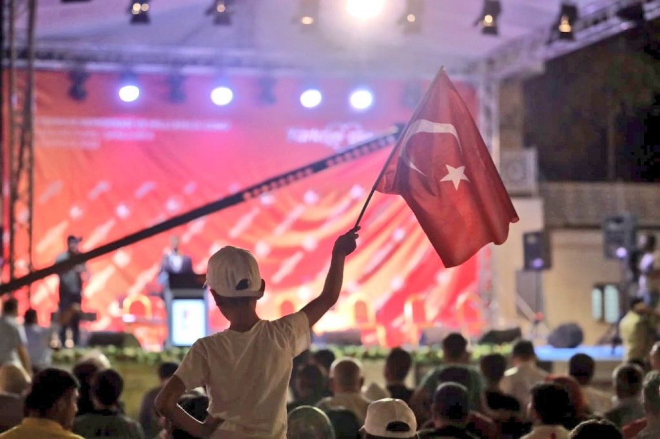 Şanı büyük Şanlıurfa'da '15 Temmuz Demokrasi ve Milli Birlik Günü'