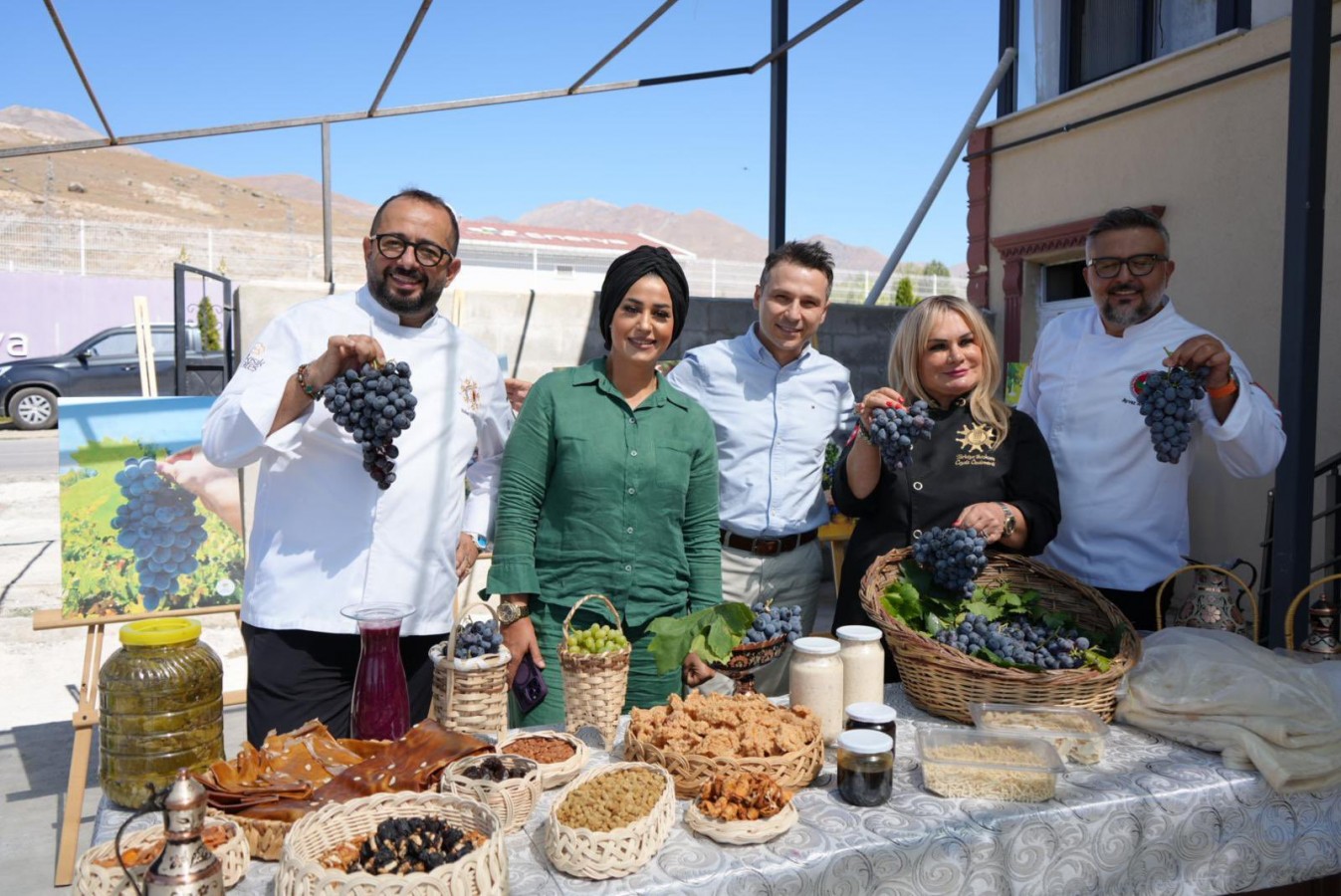 Ünlü şefler, Cimin üzümü için Erzincan'a gitti;