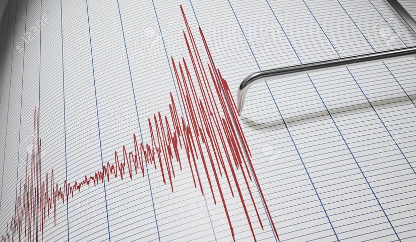 Deprem sonrası 3 binada çökme meydana geldi