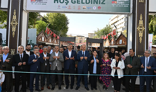 Batman 2. Tekstil Fuarı kapılarını açtı: ''Dışarıdan gelen misafirlerimiz de Festivaller Şehri Batman'ı takip ediyor'';