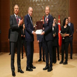 Cumhurbaşkanı Erdoğan, 3 kaymakam adayı için kura çekti