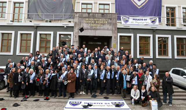 1984 mezunu Mülkiyeliler 40 yıl sonra yeniden buluştu!;