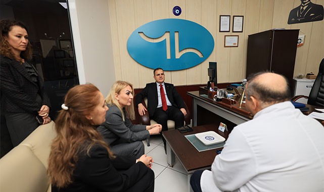 Vali Akbıyık, ünlü sanatçıyı hastanede ziyaret etti!