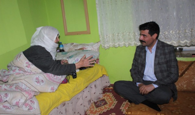 Büyüklerin duasını aldı