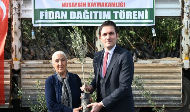 "Toprağımız verimli, zeytinimiz bereketli olsun"