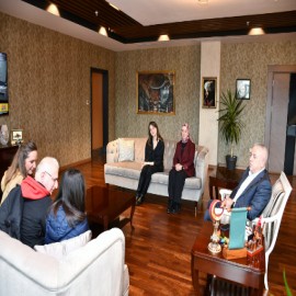 Kaymakam Çelik’ten koruyucu ailelere anlamlı teşekkür