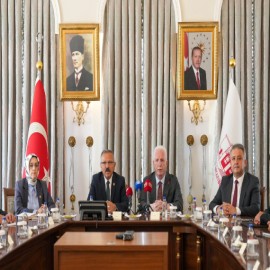TBMM Komisyonu İstanbul'da çocuk güvenliği için toplandı