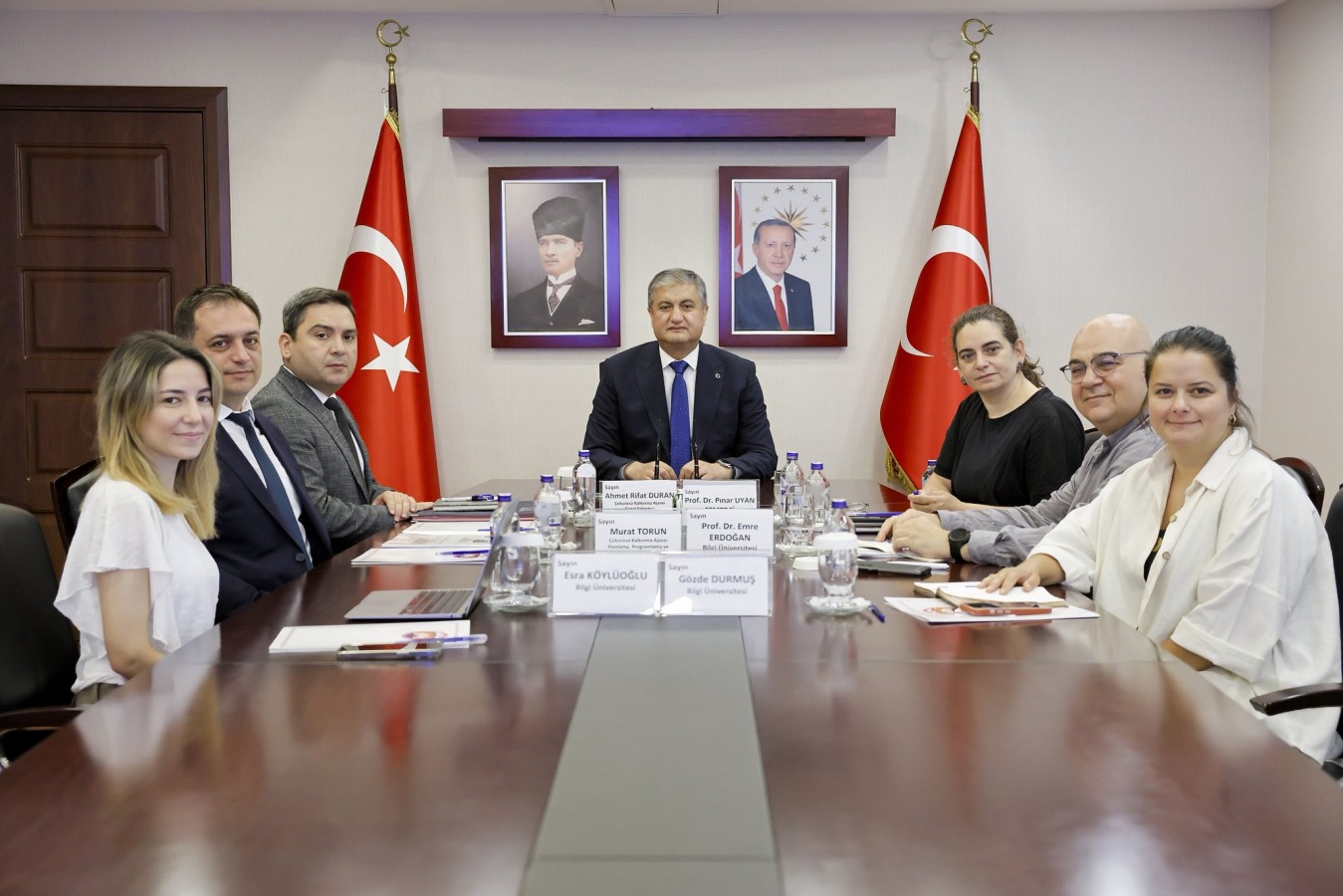 Vali Yavuz: "Şehirleri güçlü kılan insanı merkeze alan yönetimdir"