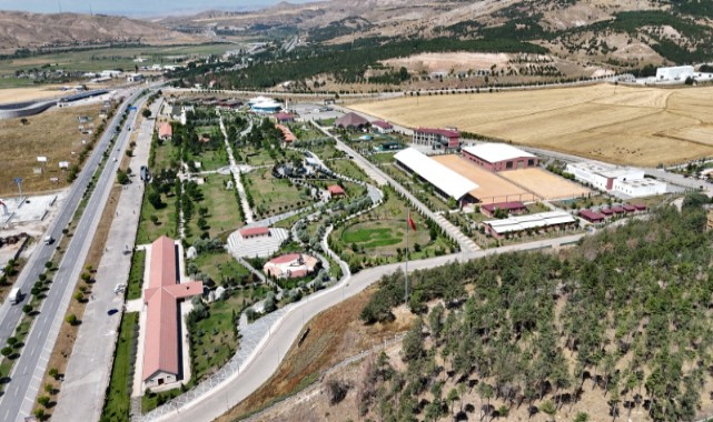 Sivas’ta atıl yapılar gençlerin bilim yuvası olacak