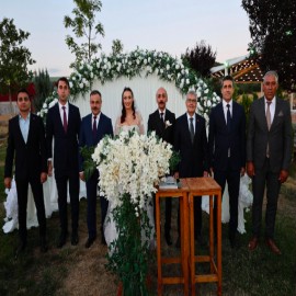 Bingöl Valiliği'nde mutlu gün: Vali Yardımcısı Gökmen ve Başkomiser Karalı dünyaevine girdi