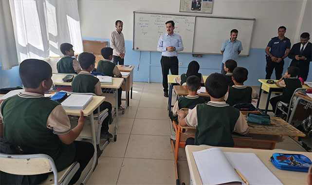 ''Geleceğe yön veren nesiller yetiştirmek kutsal bir görevdir'';