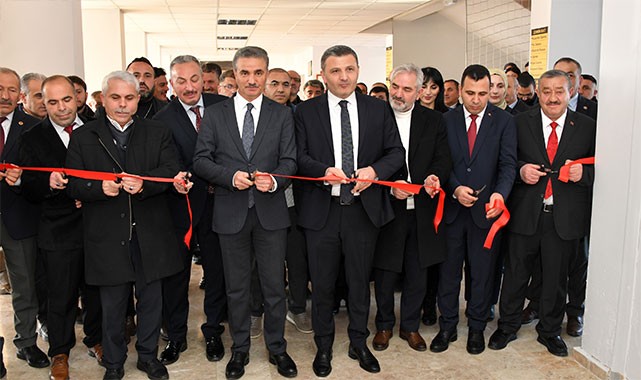Gümüşhane Valisi Baruş'tan öğrencilere hayat dersi: Sıradan insan olmayı seçmeyin!