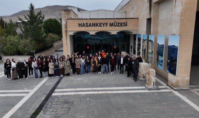 Tur rehberleri Hasankeyf'i keşfetti