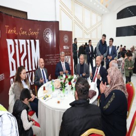 Vatan toprakları için bedenlerini katık edenlerin emanetleriyle iftarda buluştu