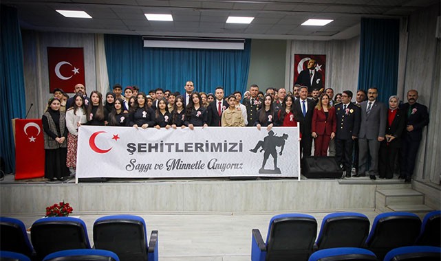 Hakkâri’de Çanakkale ruhuna yakışır anma: Duygular zirveye ulaştı