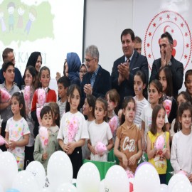 “Bir çocuğun yüzünde tebessüme vesile olmak büyük bir fazilet”