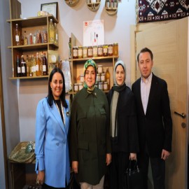 Kaymakam Hülür, AK Parti heyetini Yüksekova'da ağırladı