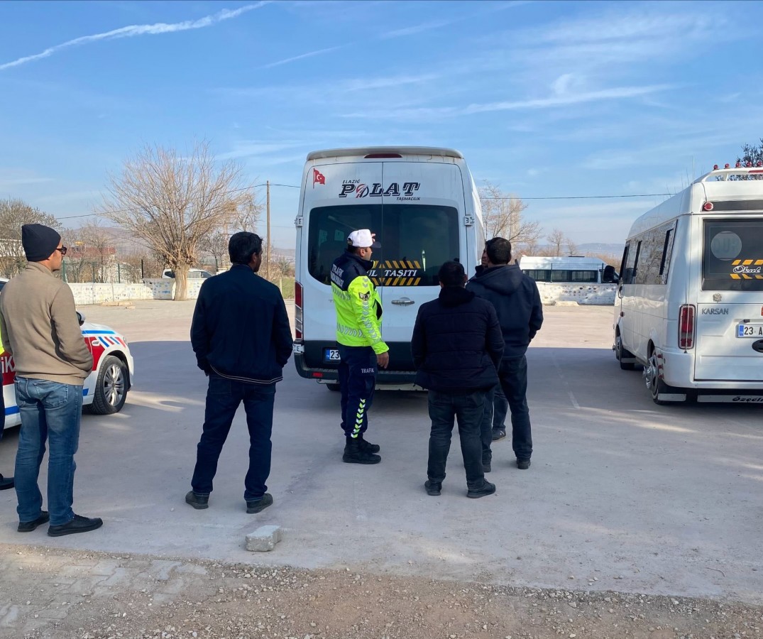 Elazığ'da hem servis şoförleri hem öğrenciler bilgileniyor