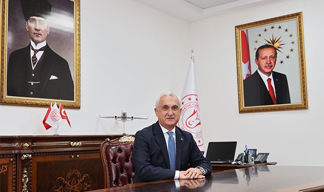 ''Yaşlılarımız ailelerin köklerindeki sağlam çınarlardır''