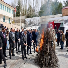 Vali Karakaya, Nevruz ateşini yaktı