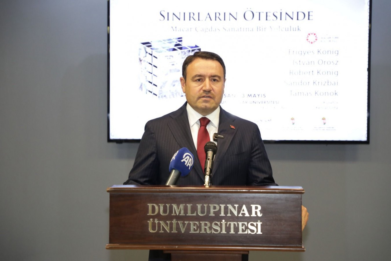 "Macaristan halkını kardeş olarak görüyoruz";