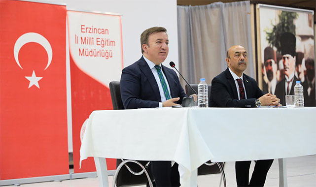 ''Öğretmen bahçıvan gibidir, her bir öğrenciyi özenle yetiştirir'';
