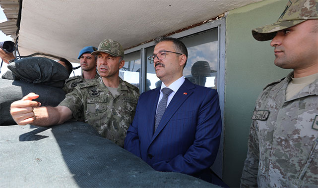 ''Kahraman Mehmetçiklerimiz, gece gündüz demeden görev başında'';