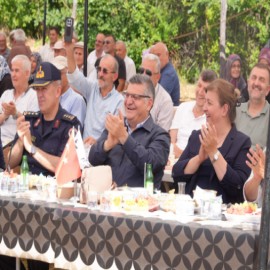 Sinop Valisi Özarslan Alasökü Köyü Bahar Şenliği'ne katıldı