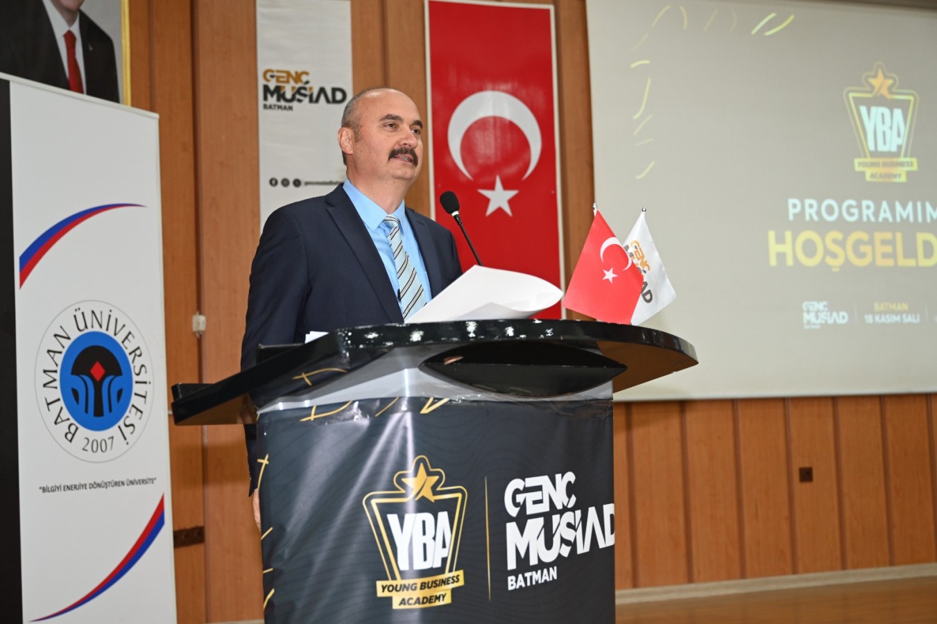 Vali Canalp'tan, genç girişimcilere tarım çağrısı;