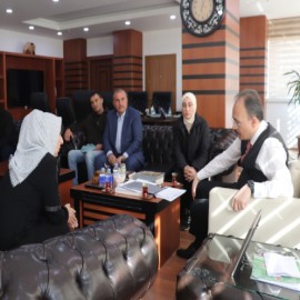 Halk gününde sorunları dinledi