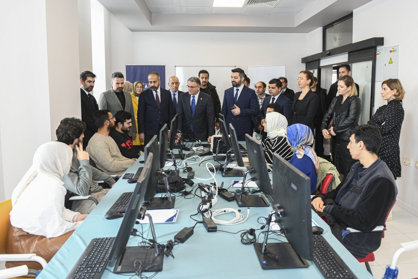 Geleceğin yazılımcılarıyla sohbet etti