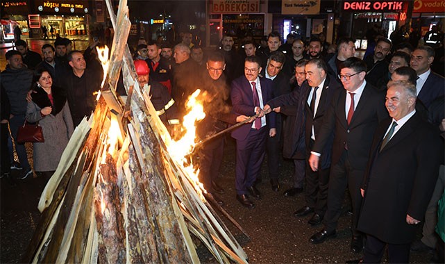 Iğdır'da baharın müjdecisi nevruz ateşi yakıldı!