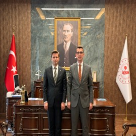 Ezine Kaymakamlığı’na yeni kan!