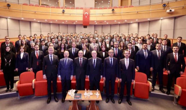 Genç kaymakamlara devlet vizyonu: Bakan Şimşek tecrübelerini aktardı