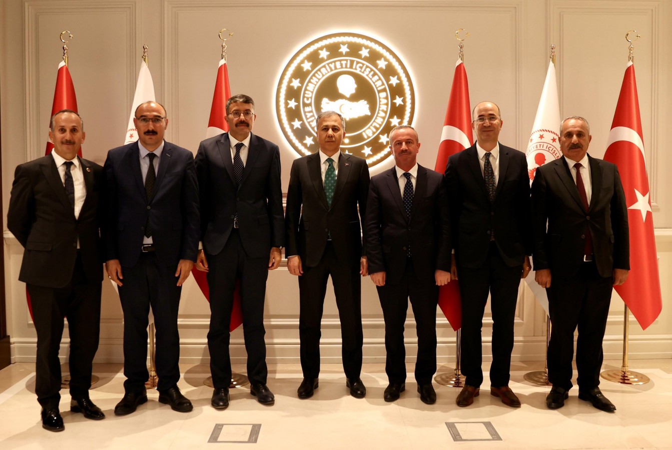 Hakkâri'nin sorunları Cumhurbaşkanlığı Külliyesinde masaya yatırıldı