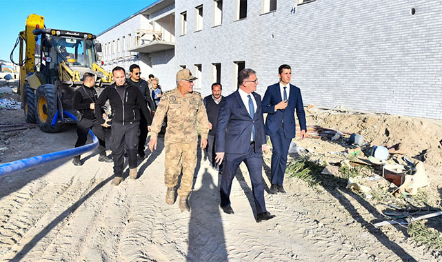 Vali Balcı Van'ın ilk Sosyal Hizmet Kampüsü'nü inceledi;