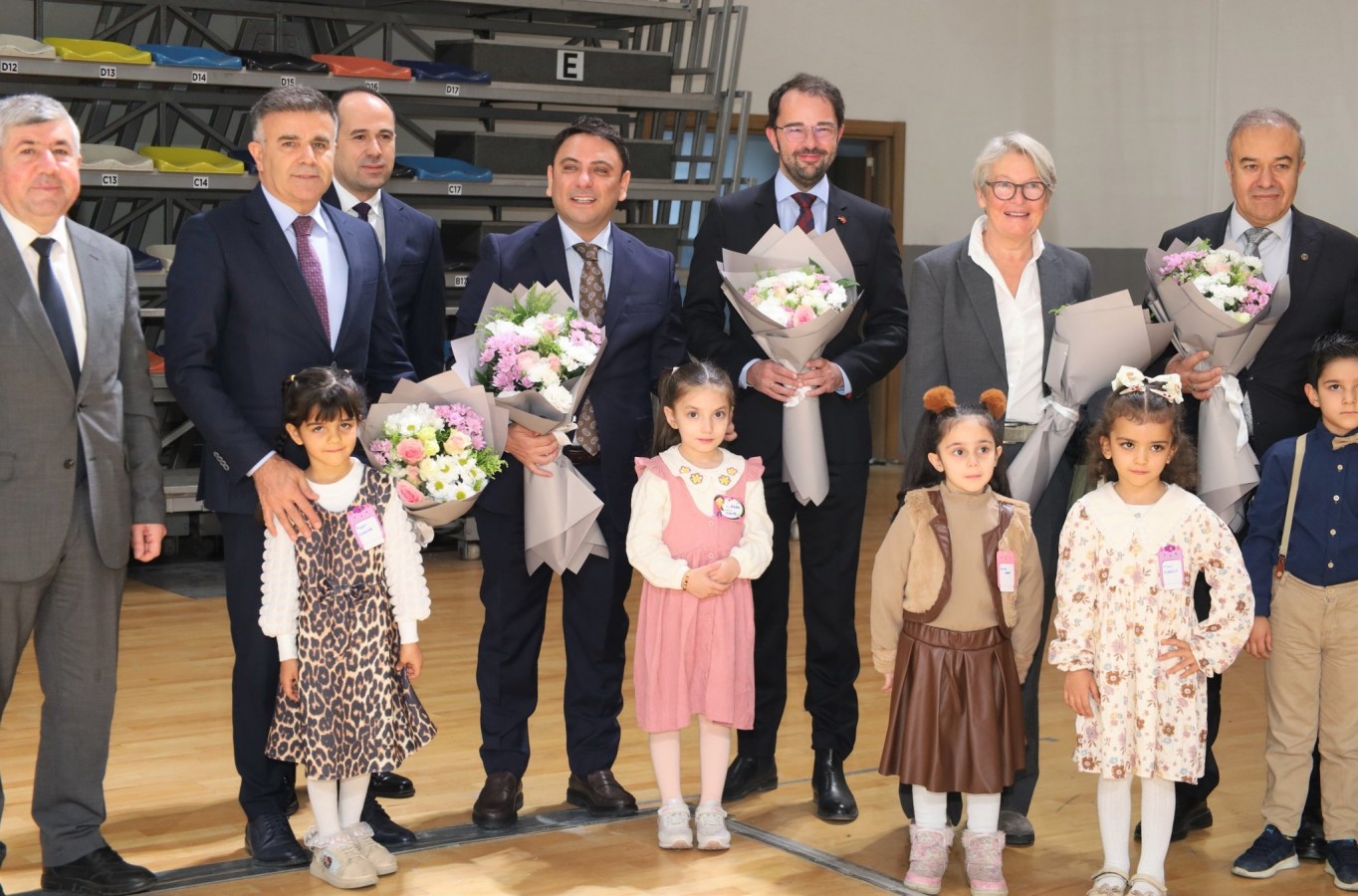 Şanlıurfa’da Suriyeli ve Türk çocuklar atölyelerde buluştu;