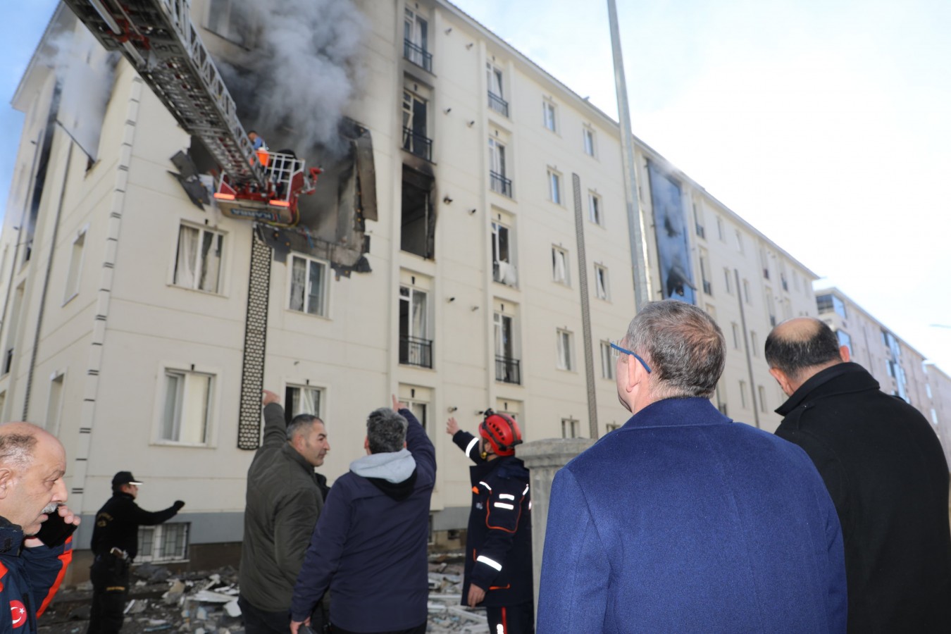 Kars’ta doğalgaz patlaması: 4 yaralı