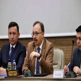 Vali, iki ilçenin sorunlarını tek tek dinledi