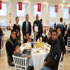 "Yetim ve öksüz çocuklar bizlere emanettir"