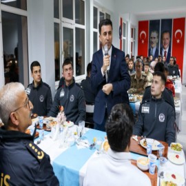 "Biz geceleri rahat uyuyalım diye birileri uyumuyor"