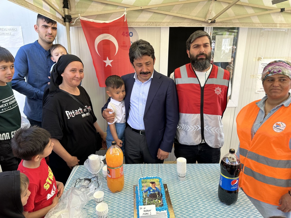 Yetim Miraç’a doğum günü sürprizi