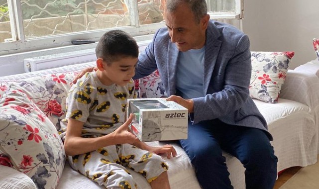 Engelli Arda’nın isteklerini yerine getirdi