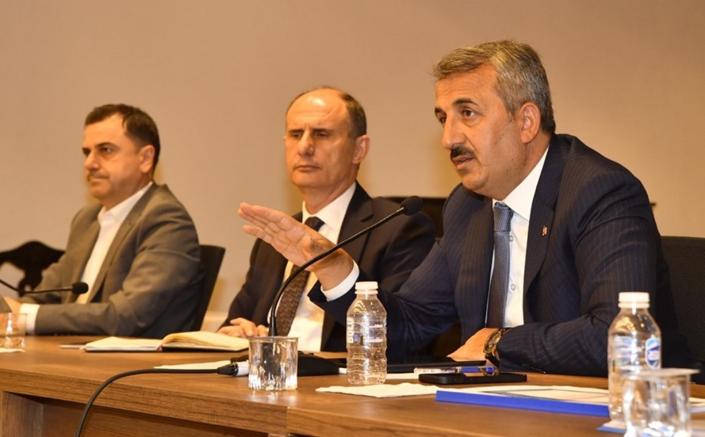 “Toplumun tüm kesimlerine dokunmamız lazım”;