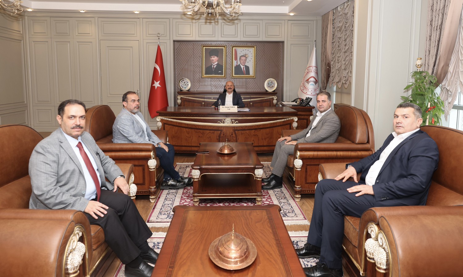 MİA Haber İmtiyaz Sahibi Cengiz Aksan'dan, Vali Varol'a ziyaret