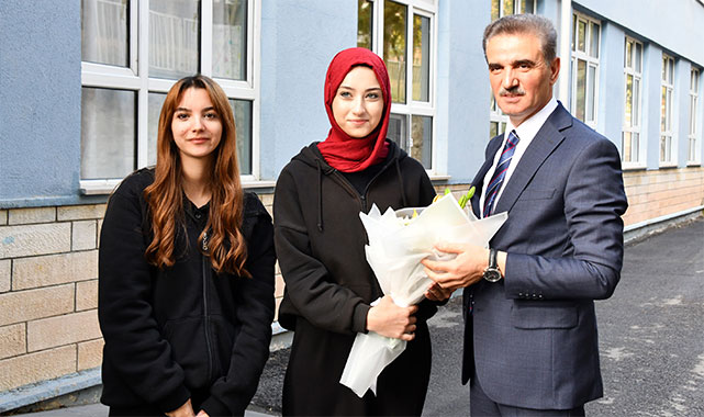 Validen öğrencilere kulağa küpe olacak sözler;