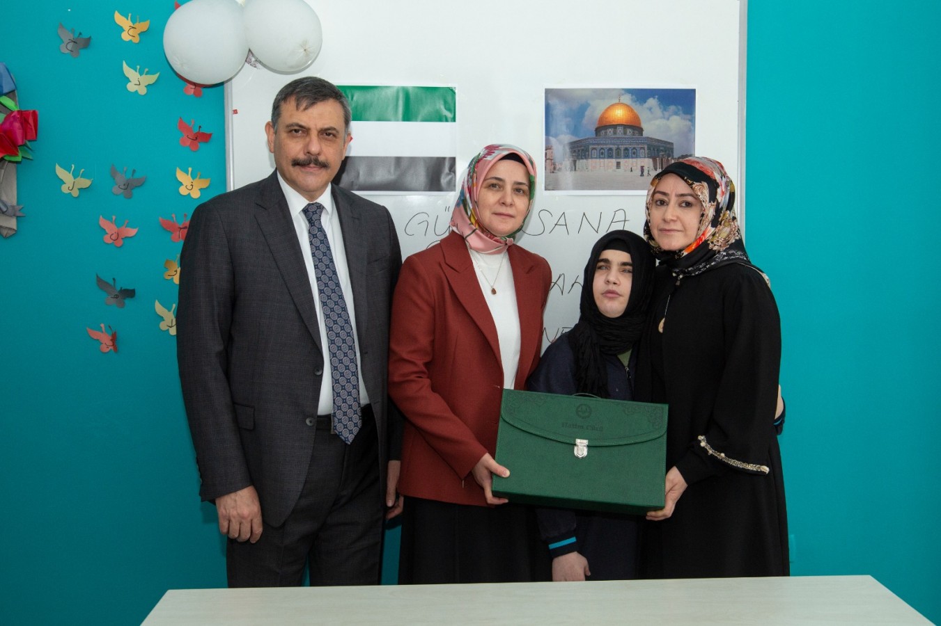 "Kadınlar, burada meslek ediniyor";