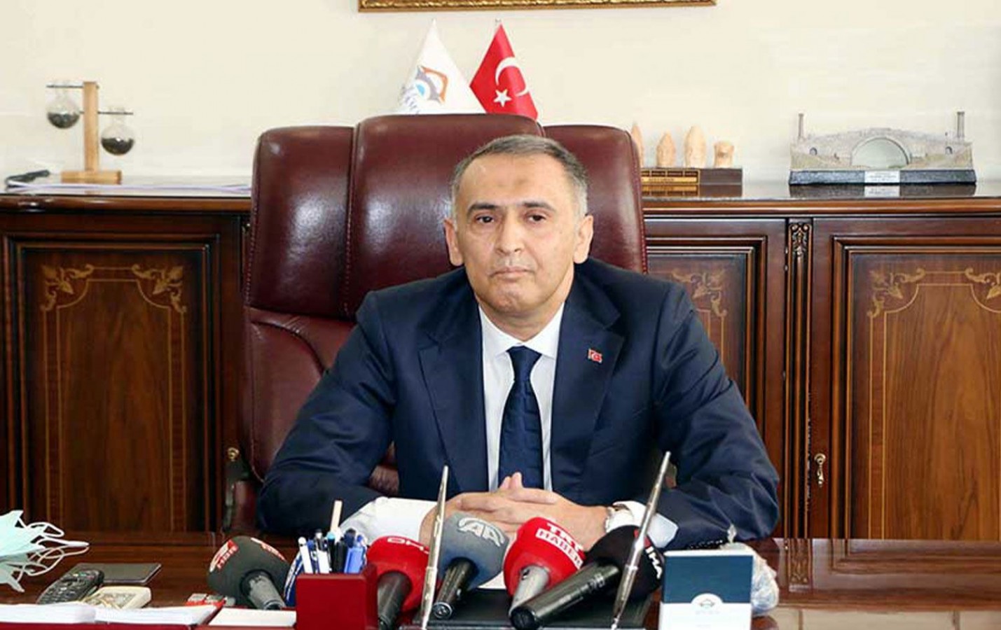 “Filistin hür olacak mazlumların şerefiyle şanıyla”;