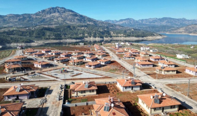 "Depremin merkez üssü Kahramanmaraş yeniden ayağa kalkıyor"